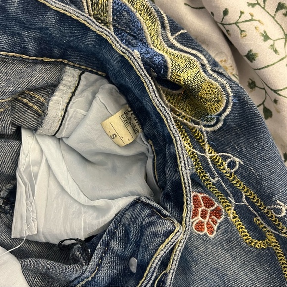 🦋 Y2K Embroidered Flare / Straight Jeans - Picture 4 of 4